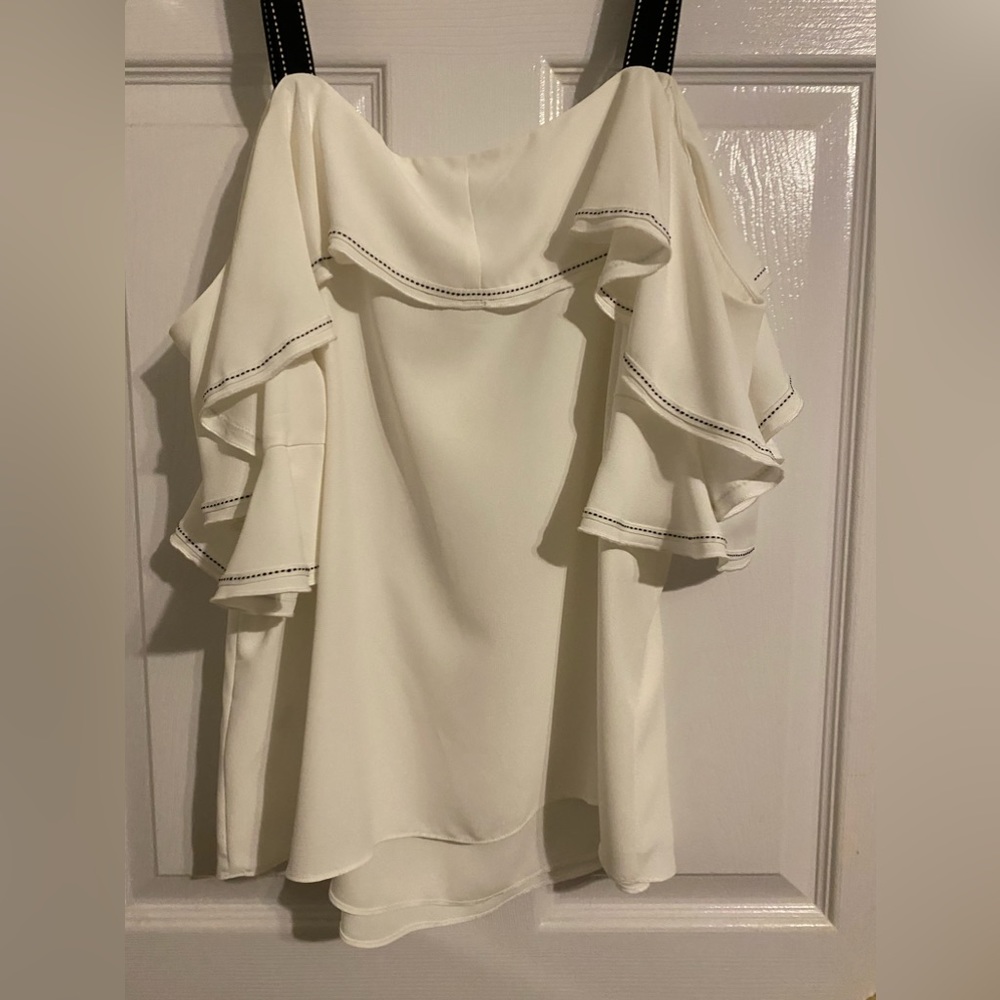 NEW NEVER WORN WITH TAG COLD SHOULDER SHIRT